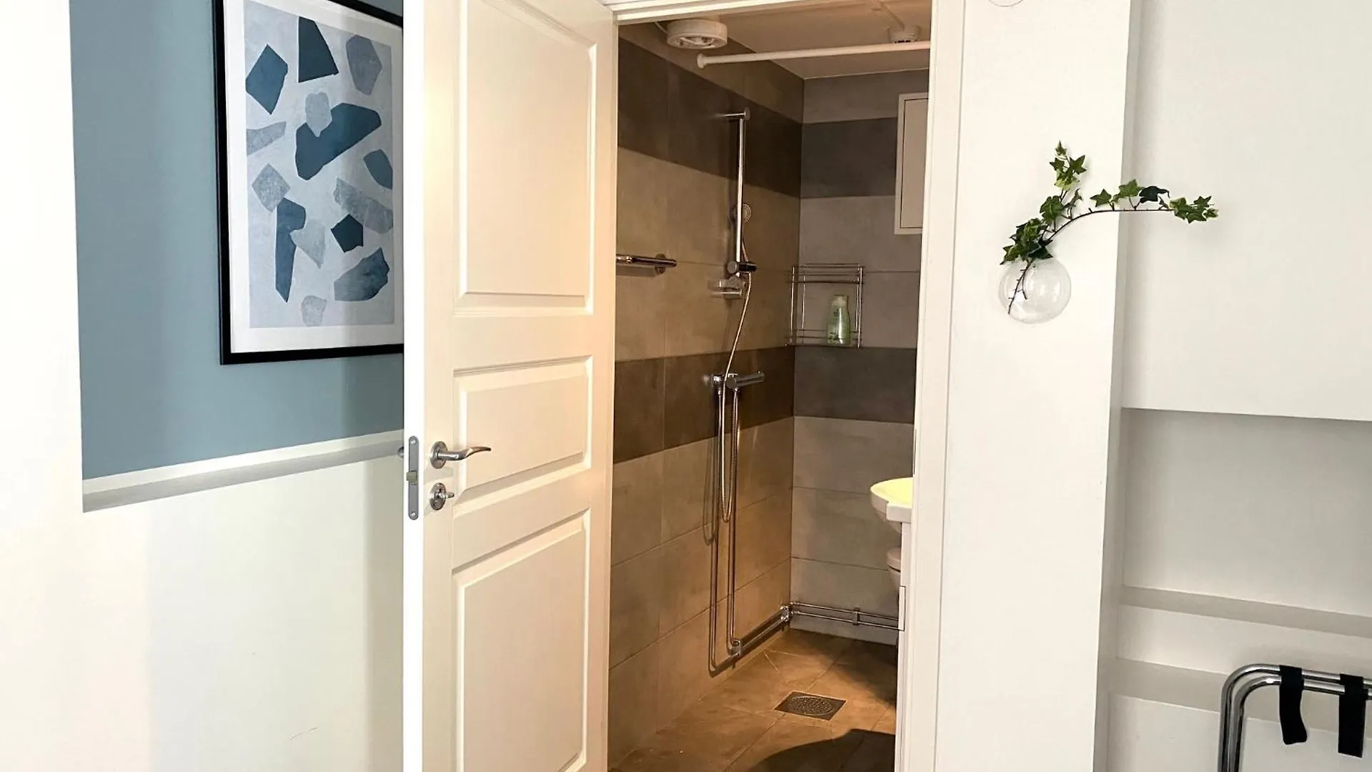Stockholm Smart Stay 2*,  Швеция